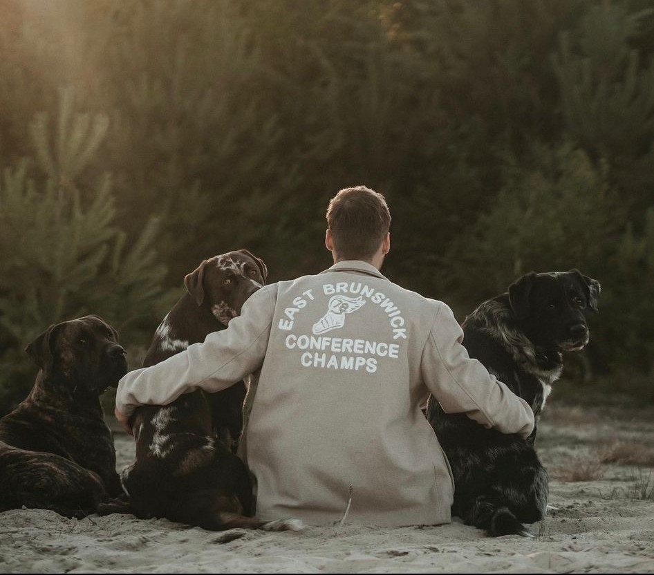 Tim bei der Arbeit - Hundetraining in der Natur